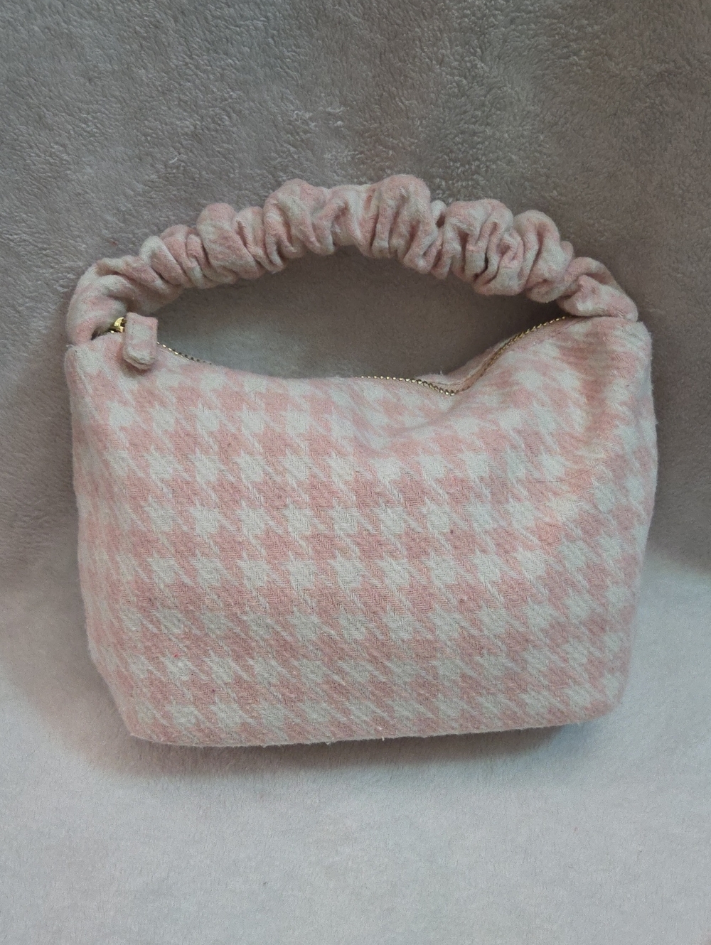 Stoney Clover Pink Houndstooth Scrunchie-Handle Bag